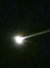 Kapsle sondy Hajabusa 2 se vzorky asteroidu Rjuga se při návratu do zemské atmosféry proměnila v zářící ohnivou kouli, která byla pozorovatelná několik sekund