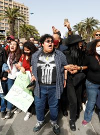 Sobotní protest v Tunisu.