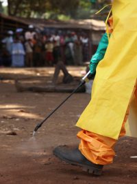 Dezinfekce během epidemie eboly