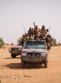 Vojáci v Burkina Faso (ilustrační fotografie)