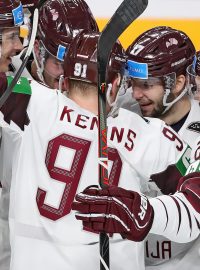 Hokejisté Lotyšska slaví vítězství