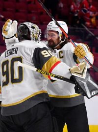 Hokejisté Las Vegas slaví výhru nad Montrealem