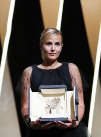 Julia Ducournauová se stala teprve druhou ženou, která prestižní cenu získala