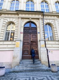 Budova 1.lékařské fakulty v Praze
