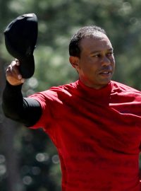 Legendární golfista Tiger Woods se vrátil po vážné autonehodě a představil se na turnaji Masters