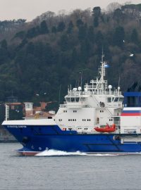 Ruská podpůrná loď Vsevolod Bobrov