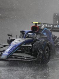 Déšť odložil start Velké ceny Monaka.