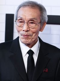 Osmasedmdesátiletý O Jong-so se objevil v seriálovém hitu Hra na oliheň