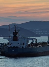 Tanker v ruském přístavu Nachodka, srpen 2022