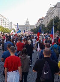 Demonstrace na Václavském náměstí proti vládě Petra Fialy