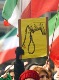 Německé protesty proti íránskému režimu
