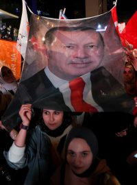 Příznivci prezidenta Erdogana v ulicích