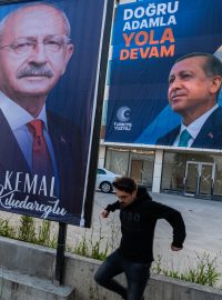 V neděli se rozhodne, kdo bude příštím tureckým prezidentem