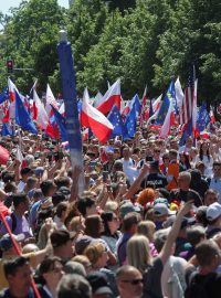 Protestní průvod ve Varšavě