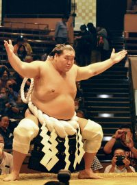 Japonští zápasníci sumo