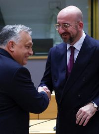 Maďarský premiér Viktor Orbán spolu s předsedou Evropské rady Charlesem Michelem