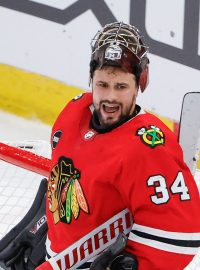 Český brankář Petr Mrázek hrající v NHL za Chicago Blackhawks