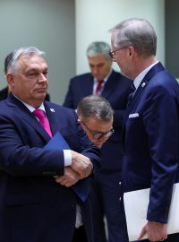 Unijní lídři na summitu v Bruselu