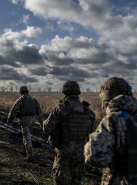 Ukrajinští vojáci poblíž města Marjinka
