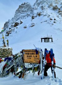 Leden 2023, Ladakh, Malý Tibet: Na skialpinistických lyžích ze sedla Sapi 4 150 m na Sapi mountain 5 400 m a potom to sjet dolů...