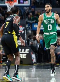 Jayson Tatum byl v NBA při vítězství Bostonu Celtics nad Indianou Pacers bodovým tahounem