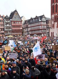 Další protesty se v sobotu konají například v Hannoveru, Koblenzi či Berlíně