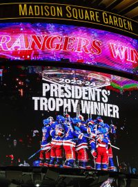 Hokejisté New York Rangers porazili v pondělním utkání NHL doma Ottawu 4:0 a získali Presidents’ Trophy pro nejlepší tým základní části