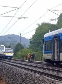 Na železničním koridoru u Zábřehu na Šumpersku jely proti sobě na jedné koleji Pendolino a osobní vlak. Strojvedoucí střetu zabránili