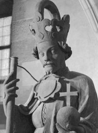 Socha českého panovníka Václava IV. ze Staroměstské mostecké věže (zakoupeno z ČTK)