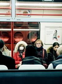 Cestující pražského metra