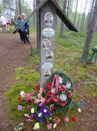 Mezinárodní den památky obětí stalinských represí v severoruském Sandormochu