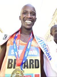 Vítěz Pražského půlmaratonu Benard Kimeli
