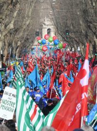 Římský odborářský protest proti italské vládě