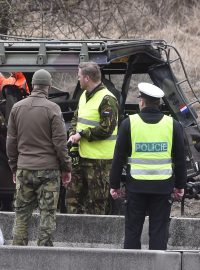 Srážka aut nizozemského vojenského konvoje u Jihlavy