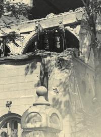 Nová synagoga v Brně vybombardovaná v roce 1944.