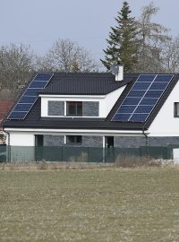 Klienti Malina Group jsou nervózní – neví, jestli po úpadku společnosti nepřijdou o peníze i instalované solární panely (ilustrační foto)