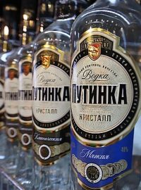 Vodka Putinka mohla Putinovi vydělat až půl miliardy dolarů