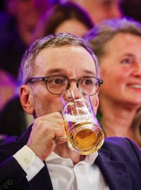 Lídr radikální Svobodné strany Rakouska Herbert Kickl může slavit další úspěch v zemských volbách