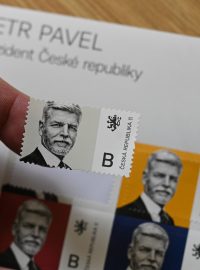 Nový aršík poštovních známek s portrétem prezidenta Petra Pavla