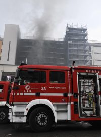 Hasičský zýsah u požáru výškové budovy v Římě