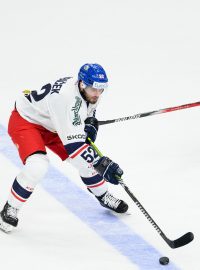 Hokejový útočník Michael Špaček v zápase proti Finsku