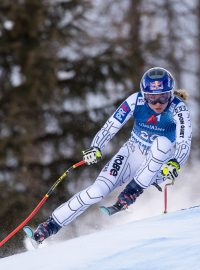 Ester ledecká při závodě v superobřím slalomu v Zauchensee