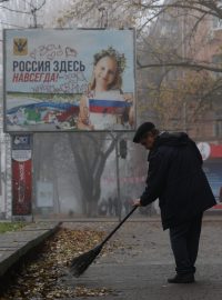 Ve městě ještě zbyla ruská propaganda