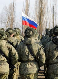 Ruští vojáci během zkoušky vojenské přehlídky plánované na Den vítězství, který připomíná konec druhé světové války
