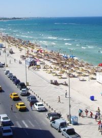 Pláž v letovisku Sousse.