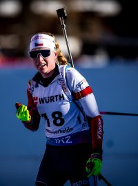 Česká biatlonistka Markéta Davidová v cíli stíhacího závodu ve švýcarském Lenzerheide