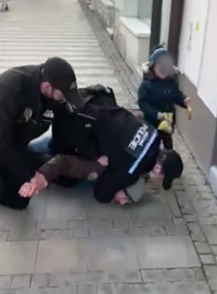 Zásah policistů v Uherském Hradišti