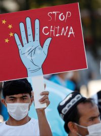 Ujgurové v Turecku protestují proti pronásledování čínských úřadů