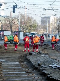 Probíhající stavební a úpravové práce tramvajového kolejiště, Praha