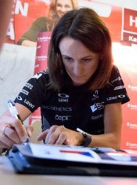 Martina Sáblíková při autogramiádě sportovců cyklu Olympijský rok